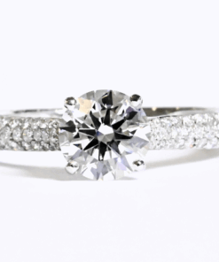 Bloom Ring แหวนเพชรแห่งความงามอันอ่อนโยนและบริสุทธิ์